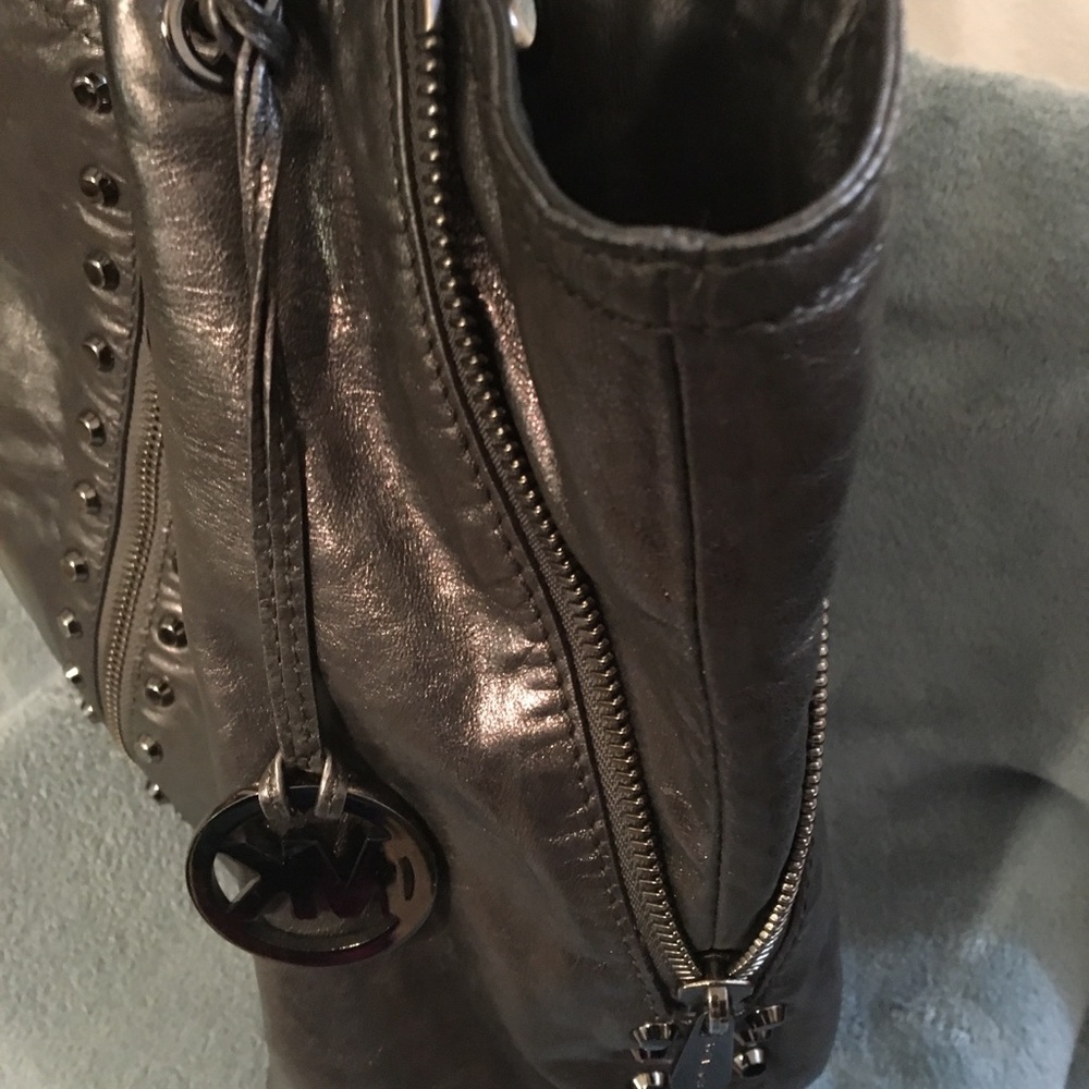 Michael Kors Astor Metallic Grey/Silver Large Hobo - Picture 7 of 14